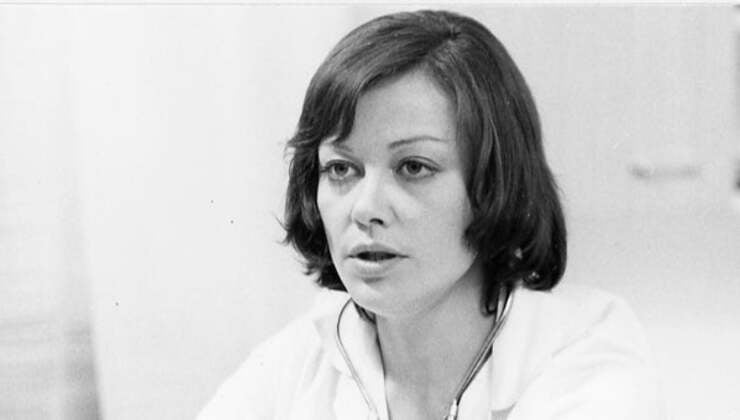 Хирурзи (1976)