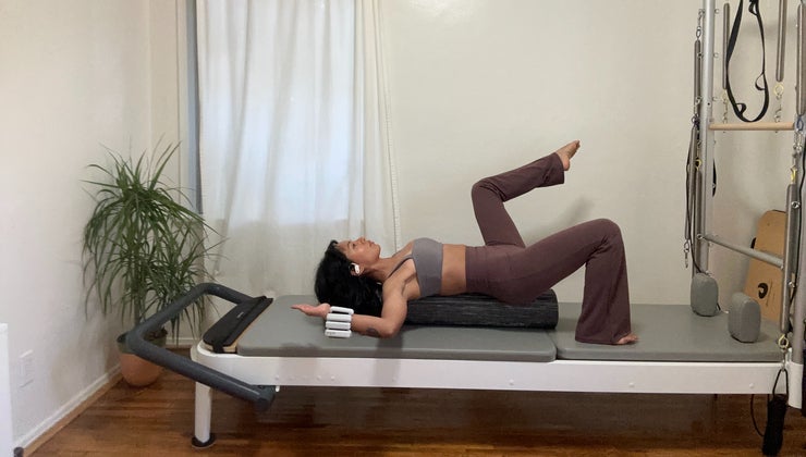 Short Block • Mat Movement: Foam Roller Stabilizing with Michelle • BEG ...