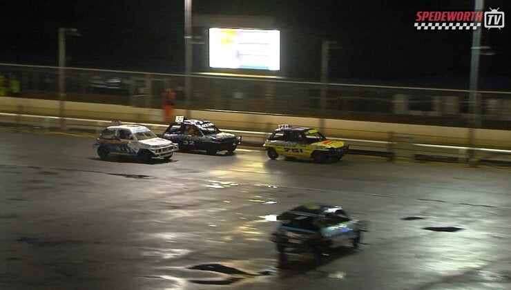 Micra Stock Racing Yarmouth 26th October 2025 Junior Micra Stock Cars Heat 1 | Spedeworth TV