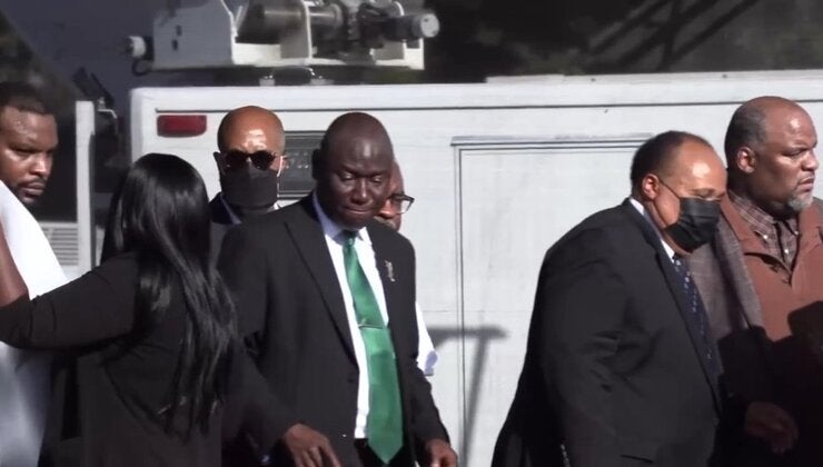 Black Pastors hold Ga. vigil at trial of 3 white men who killed Ahmaud ...