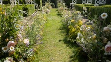 Aisle installation