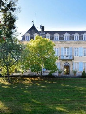 Retreat In France with Clara Roberts-Oss