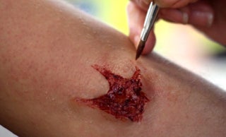 price option <div class="editor-content"><p>12 months subscription&nbsp;</p></div>