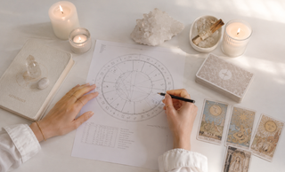 price option <div class="editor-content"><p>Hely Cosmic Circle</p></div>