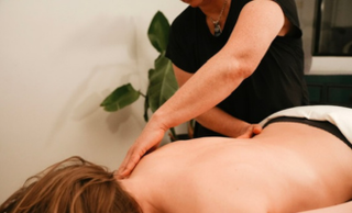 price option <div class="editor-content"><p> <span style="font-size: 1.125rem">Signature</span></p></div>