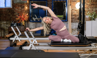 price option <div class="editor-content"><p>Annual</p></div>