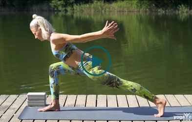 <div class="editor-content"><p><span style="color: #0E5C63">Fit für den Sommer mit Yoga</span></p></div>