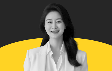 <div class="editor-content"><p style="line-height: 1.25"><span style="font-size: 1.125rem">EFFIE GUO</span></p><p style="line-height: 1.25"><strong>AI &amp; Digital Health Strategist</strong></p></div>