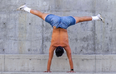 <div class="editor-content"><p>Handstand</p></div>