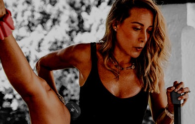 <div class="editor-content"><p><span style="font-size: 1.125rem"><strong>Metabolismo activo</strong></span></p><p><span style="font-size: 0.875rem">Más músculo, más calorías que quemas incluso en reposo.</span></p></div>