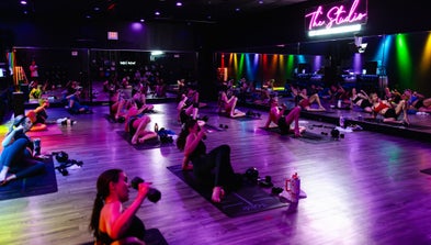 <div class="editor-content"><p style="line-height: 1.25"><span style="font-size: 0.875rem; line-height: 1.25"><strong>BARRE HIGH</strong></span></p><p style="line-height: 1.25"><span style="font-size: 0.875rem; line-height: 1.25"><em>Balance and Tone</em></span></p></div>