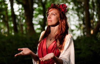 <div class="editor-content"><p>Roisin Allana Kiernan</p></div>