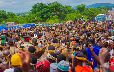 <div class="editor-content"><p><span style="font-size: 0.75rem">Guests walking to Mtenguleni</span></p></div>
