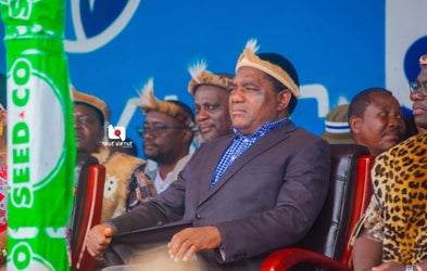 <div class="editor-content"><p><span style="font-size: 0.75rem">Guest on honour</span></p></div>