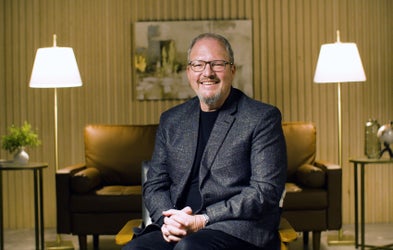 <div class="editor-content"><p style="line-height: 1"><span style="font-size: 1.25rem; line-height: 1"><strong>Reading and Living the Bible Well</strong></span></p><p style="line-height: 1">Glenn Paauw</p></div>