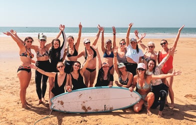 <div class="editor-content"><p style="line-height: 1"><span style="font-size: 0.875rem; line-height: 1">Surf Camp &amp; Yoga au Portugal</span></p><p style="line-height: 1"><span style="font-size: 0.75rem; line-height: 1">7 nuits - du 17 au 24 septembre</span></p></div>