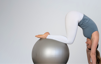 <div class="editor-content"><p style="line-height: 1.25"><span style="font-size: 0.75rem">CHALLENGE </span><br><span style="font-size: 1.875rem; color: #6582A8"><strong>SWISS BALL</strong></span></p></div>