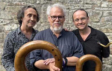 <div class="editor-content"><p><strong>Biondini – Godard – Niggli “Fables of Time”</strong></p><p>Freitag 08. Mai, 21h00</p><p><em>Alpin – oder mediterran?  Kammermusik – oder Folklore? Musik aus Mittelalter, Renaissance und Barock – oder frei erfunden? Sowohl als auch.</em></p></div>