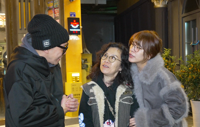 <div class="editor-content"><p><span style="color: #0073FF">成都第一集</span></p><p><span style="color: #0073FF">九眼橋</span></p></div>