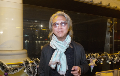 <div class="editor-content"><p><span style="color: #005DFF">Bowie HUEN 廣州</span></p></div>