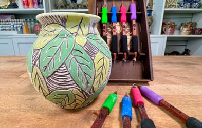 <div class="editor-content"><p><strong>Sgraffito Basics</strong></p><p>With Jessica - Free for Everyone</p></div>