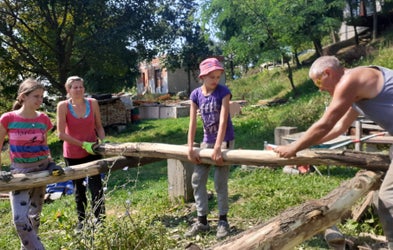 <div class="editor-content"><p><span style="font-size: 1.125rem">Radovi</span></p></div>