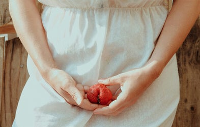 <div class="editor-content"><p><span style="font-size: 1.25rem; color: #0E5C63"><strong>Yoni-Yoga: Weibliche Sexualität und Spiritualität</strong></span></p></div>