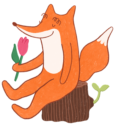 Miri-Fuchs sitzt auf einem Baumstumpf und hält eine Blume