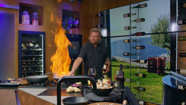 The Sauce is in the Glass S2E2 Lebanon