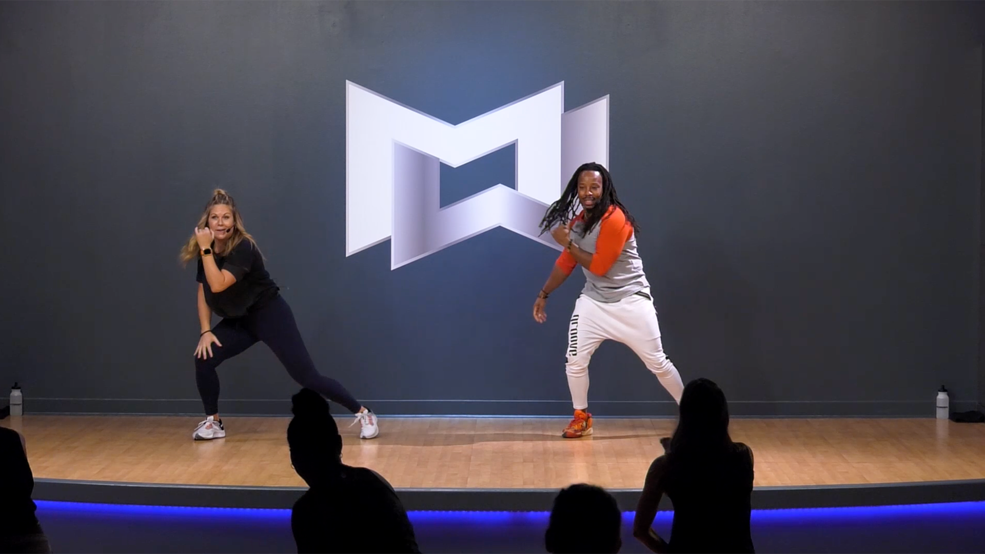 Group Groove 1 (10 min) NonStop Action MOSSA