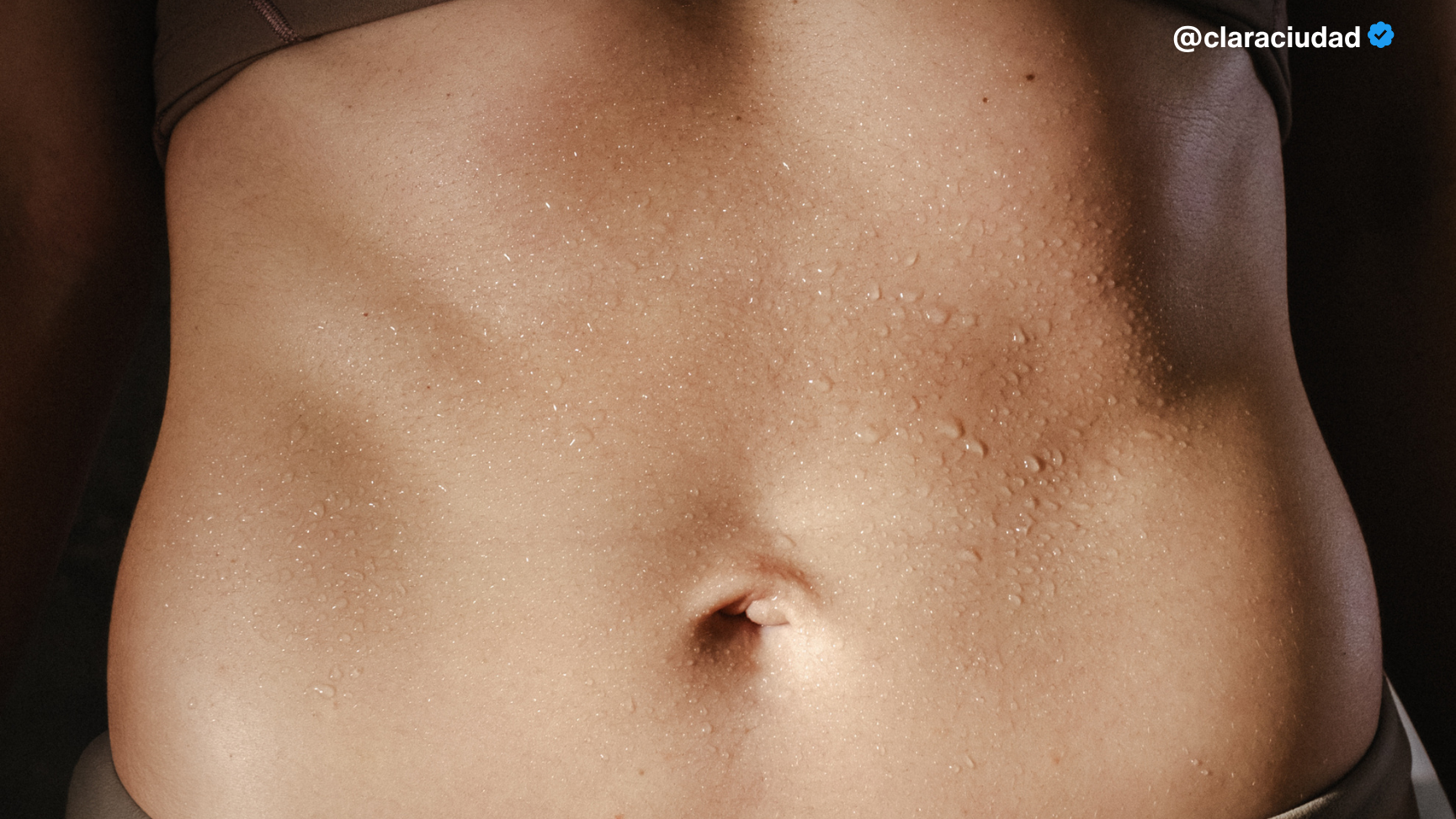 ESCULPE TUS ABS EN 10 DÍAS · BY CLARA CIUDAD