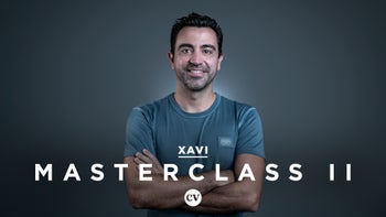 Xavi: Changing position and the third man – Masterclass