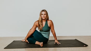 40-min Full Body Flow with Shelby 