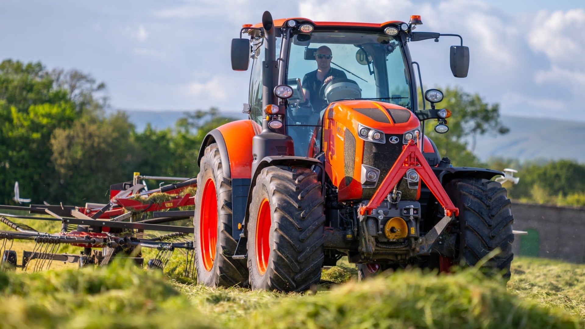 Kubota M7-173 Premium KVT Tractor: REVIEW
