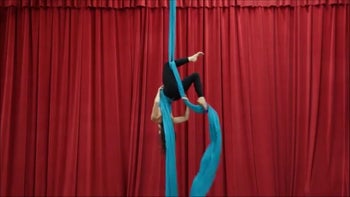 Pin Up - Belay - Music Box - Intermediate