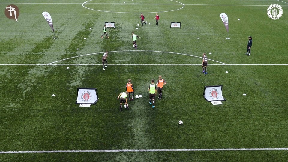2-gegen-2 FUNiño-Rundlauf | Kinderfußball-Übung