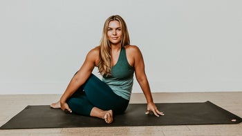 60-min Flow with Shelby: Restore Balance. Cross the Body, Enter the Heart