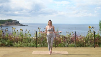 5-Minute Barre Anywhere Warm-Up #138