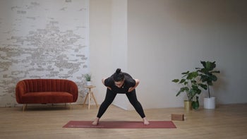 Building trust with your body in this Prenatal with Nava | 30 min