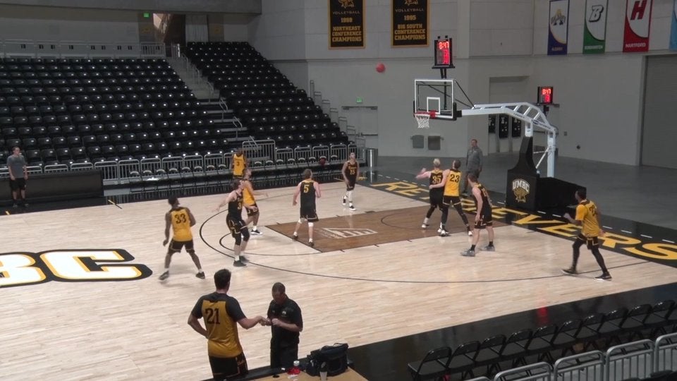 Drive & Kick 4 Out Motion Offense & Drills