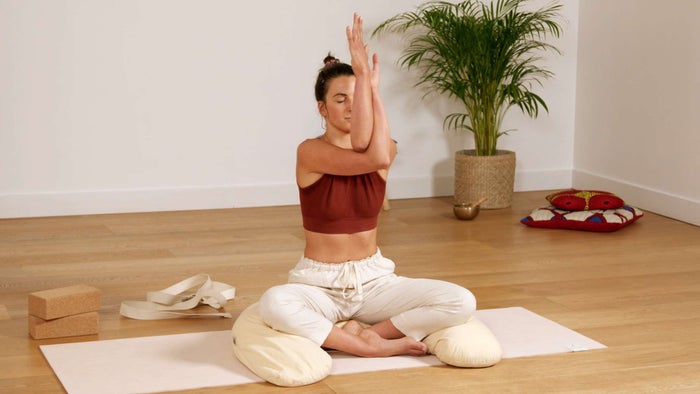YOGA POST NATAL, 2 MOIS APRÈS