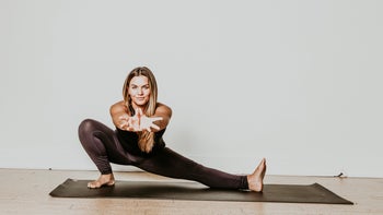 50-min Flow with Shelby: Touch The Unspeakable World, Repetition In Hip Opening Flow