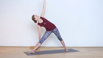 La posture Utthita Trikonasana