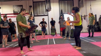 Palm Strikes To Fkg Or Low Round Kick