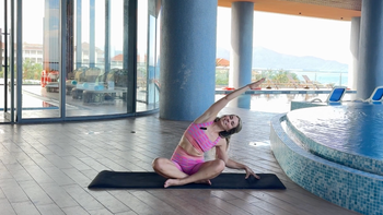 Morning Yoga Wiggle & Meditation