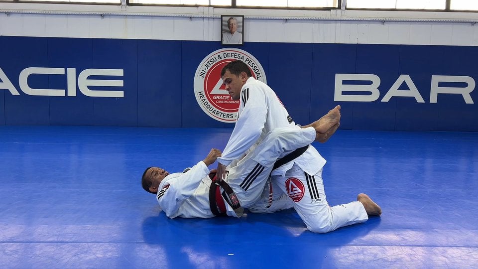 Flower Sweep - Guard Study with Master Diojone Farias