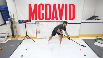 McDavid '25 Playoffs Stickhandling Session
