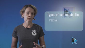 Introduzione alla comunicazione subacquea: principi, limiti e forme principali