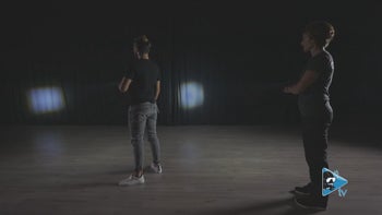 GUE潜水员的基础灯光沟通方法与实际应用