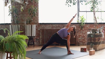 Power Flow With Seated Compass Peak Pose With Carolina | 30 Min